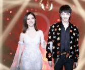 吃瓜娱乐圈邓紫棋,娱乐圈的瓜田女王，揭秘她的音乐与人生